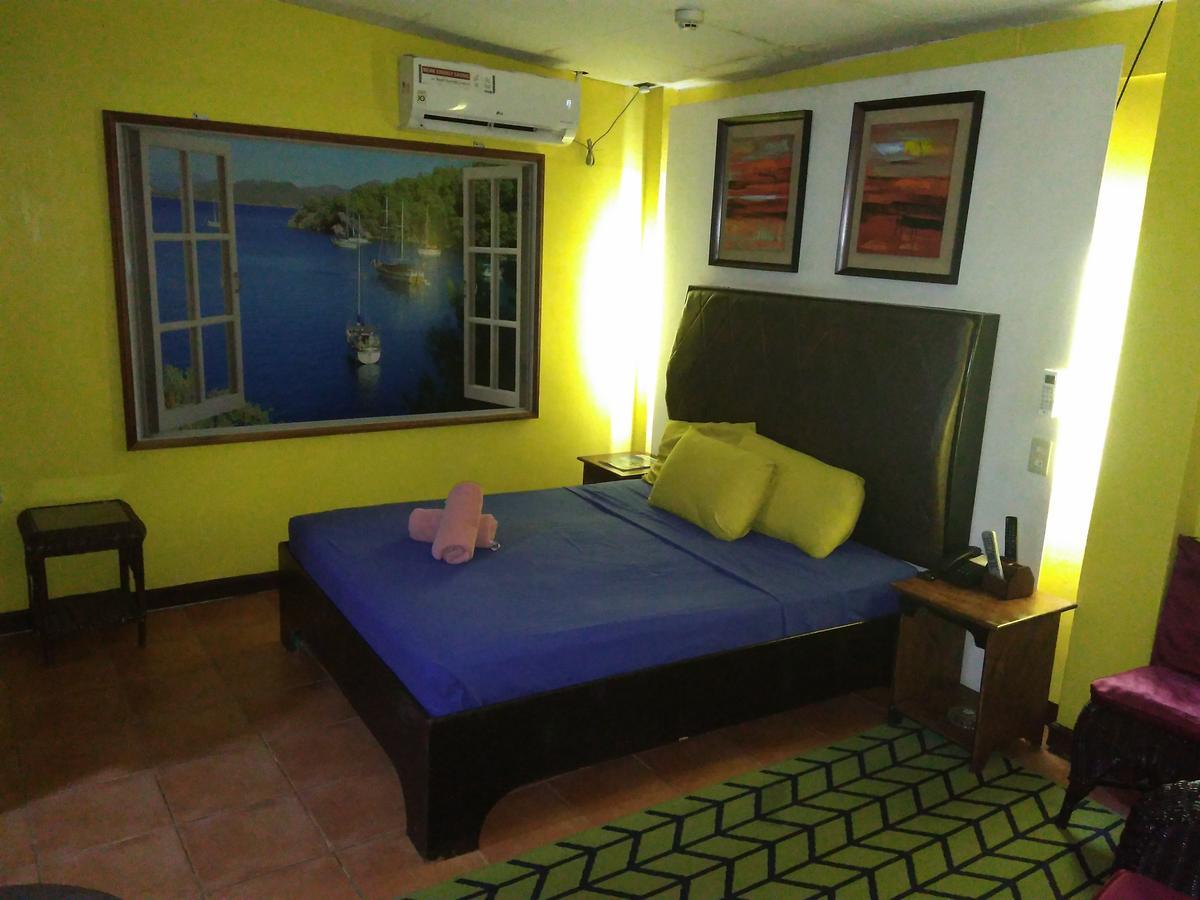Mango'S Beachfront Resort Olóngapo Habitación foto